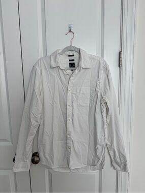 GAP White Long-Sleeve Cotton Button-Down Shirt